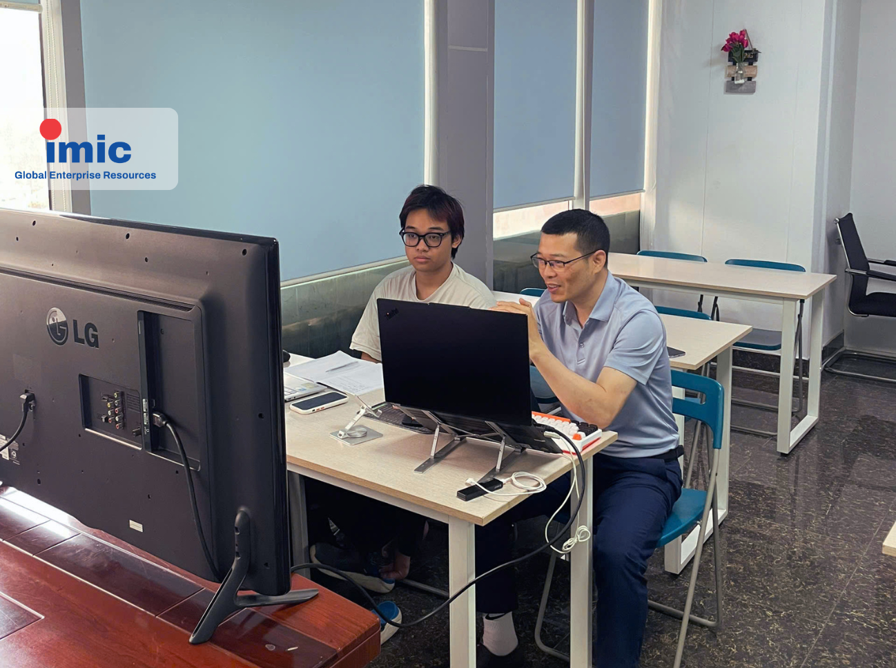 Đào tạo lập trình Python hình thức học kèm 1-1